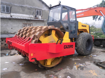 Cilindru compactor pentru asfalt DYNAPAC