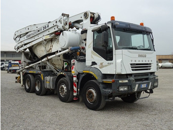 Autopompă de beton IVECO Trakker