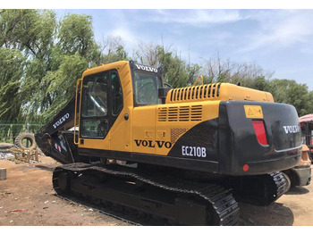 Excavator pe şenile VOLVO EC210BLC