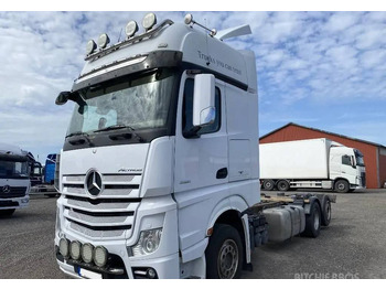 Camion şasiu MERCEDES-BENZ Actros