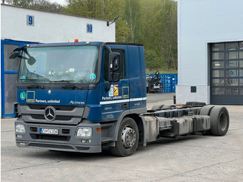 Camion şasiu MERCEDES-BENZ Actros 1844