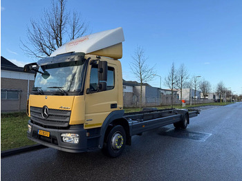 Camion şasiu MERCEDES-BENZ Atego