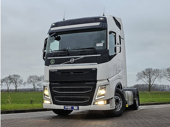 Cap tractor VOLVO FH 500