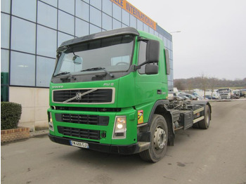 Camion cu cârlig VOLVO FM