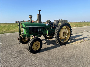 Tractor agricol JOHN DEERE