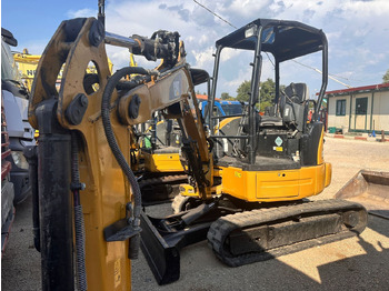 Mini excavator CATERPILLAR 303E