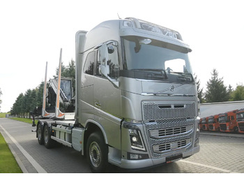 Camion forestier VOLVO FH 750