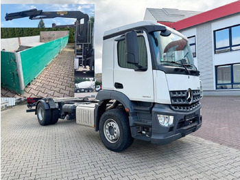 Camion cu macara MERCEDES-BENZ Arocs 1840