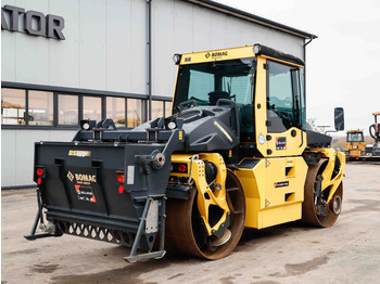 Cilindru compactor pentru asfalt BOMAG BW 174 AP-4i: Foto 3