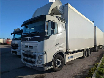 Camion furgon VOLVO FH