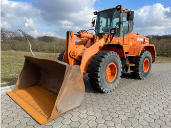 Încărcător frontal pe pneuri DOOSAN DL250