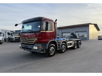 Camion cu cârlig MERCEDES-BENZ Actros 3241