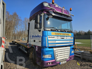 Camion platformă DAF XF 105