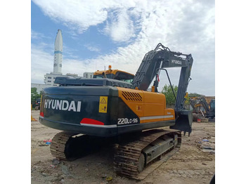 Excavator pe şenile HYUNDAI