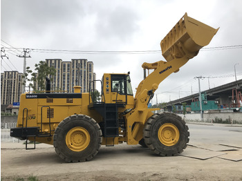 Încărcător frontal pe pneuri KOMATSU WA600-3