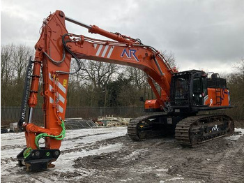 Excavator pe şenile HITACHI