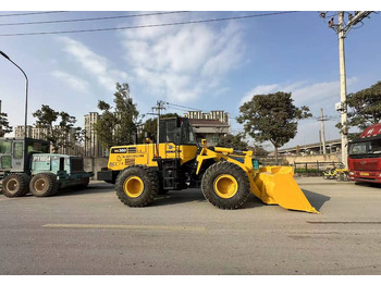 Încărcător frontal pe pneuri KOMATSU WA380-3