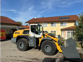 Încărcător frontal pe pneuri LIEBHERR L 566