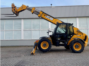 Stivuitor telescopic JCB