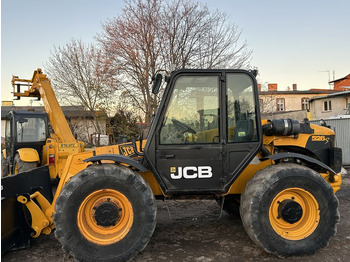 Stivuitor telescopic JCB