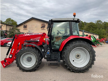 Tractor agricol MASSEY FERGUSON 5712