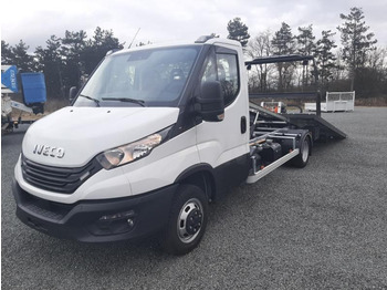 Maşină de tractare IVECO Daily 35c18