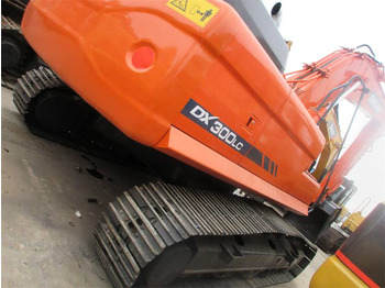 Excavator pe şenile DOOSAN DX300LC