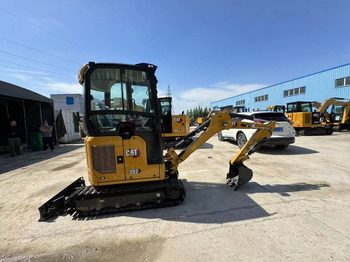 Mini excavator CATERPILLAR 302