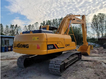 Excavator pe şenile LIUGONG