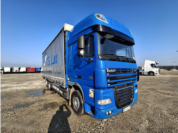 Camion cu prelată DAF XF 105