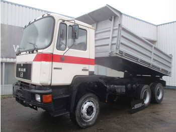 Camion basculantă MAN 26.322