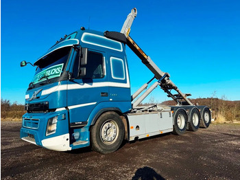 Camion cu cârlig VOLVO FMX 500