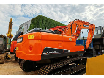 Excavator pe şenile DOOSAN DX225LC