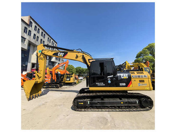 Excavator pe şenile CATERPILLAR 320D