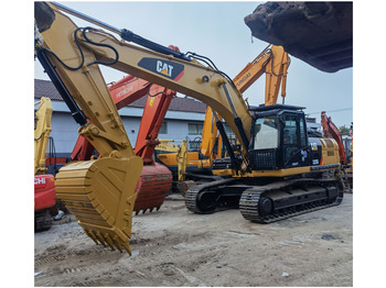 Excavator pe şenile CATERPILLAR 325D