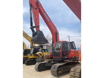 Excavator pe şenile DOOSAN DX225LC