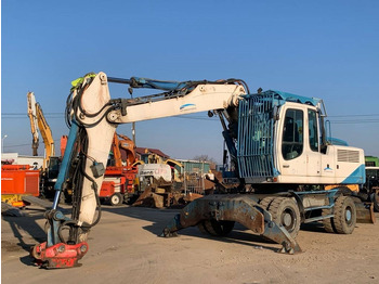 Excavator pe roţi LIEBHERR A 914