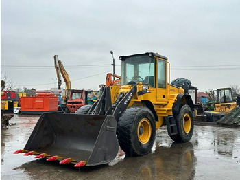 Încărcător frontal pe pneuri VOLVO L60E