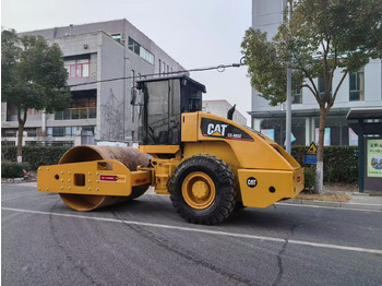 Compactor CATERPILLAR