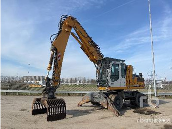 Excavator pe roţi LIEBHERR A 904 C