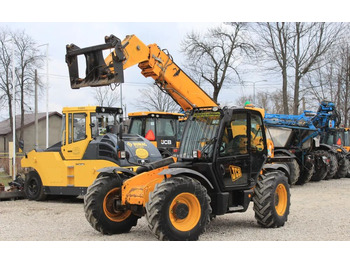 Stivuitor telescopic JCB