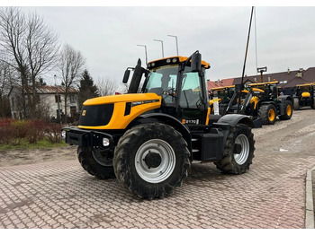 Tractor agricol JCB