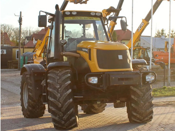 Tractor agricol JCB