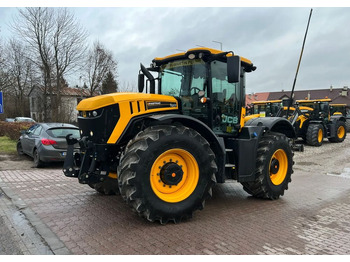 Tractor agricol JCB Fastrac 4220