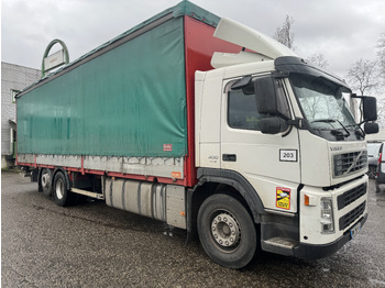 Camion cu prelată VOLVO FM 400