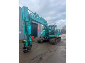 Excavator pe şenile KOBELCO