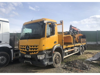 Camion platformă MERCEDES-BENZ Arocs