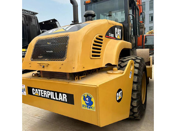 Compactor CATERPILLAR