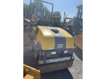 Cilindru compactor pentru asfalt DYNAPAC