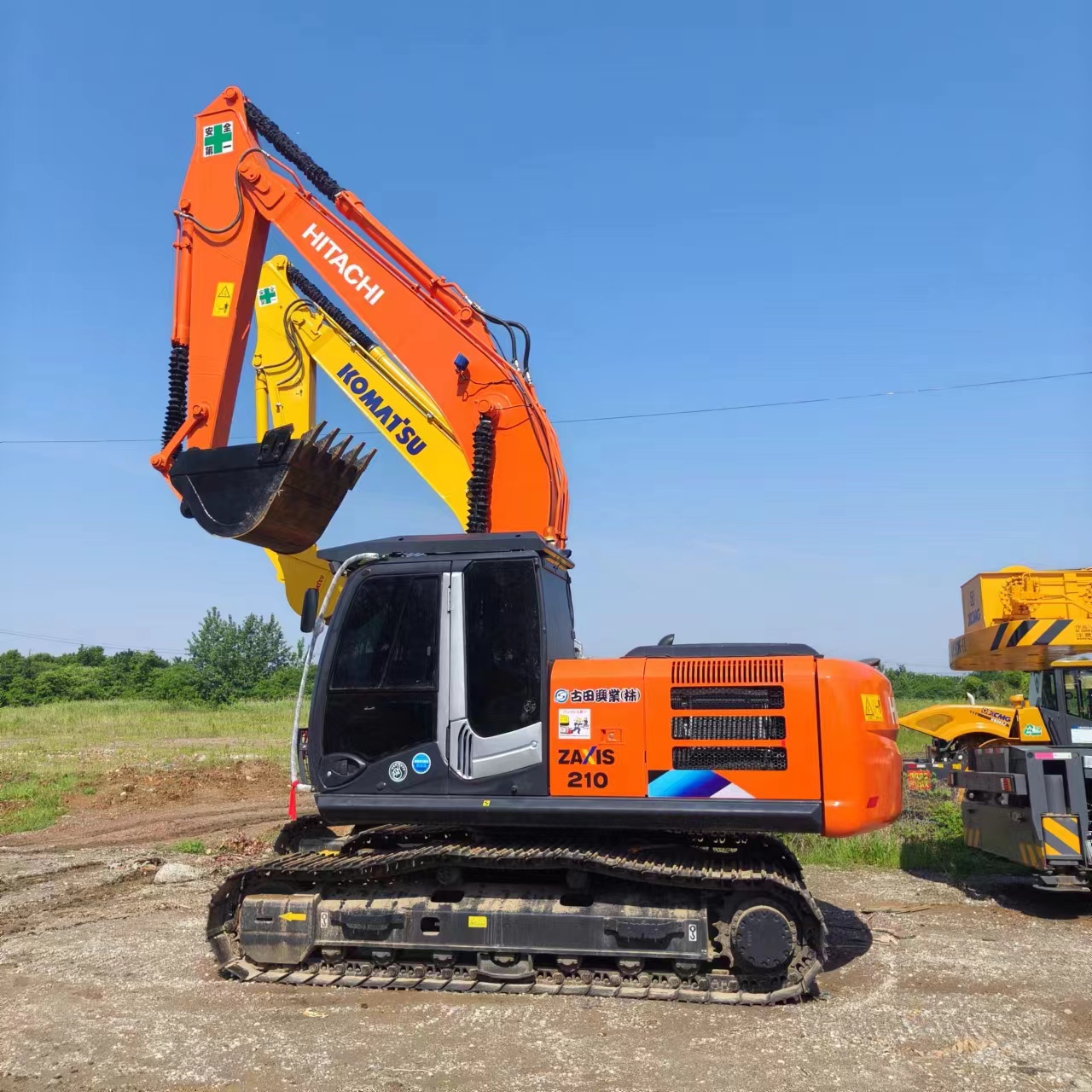 Excavator pe şenile HITACHI ZX210